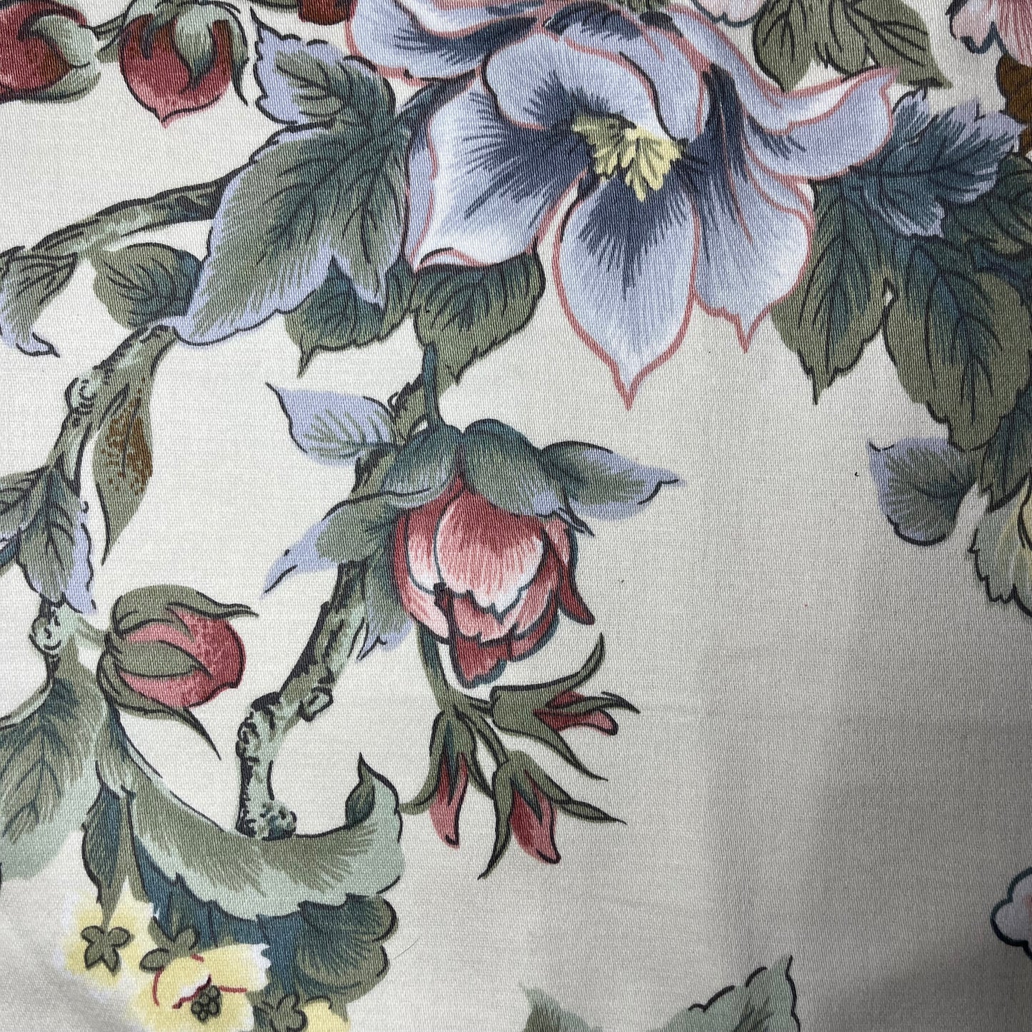 Emotional Baggage Shopper – Soft Florals